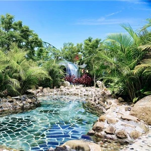 海角网森林氧吧温泉池自然环境